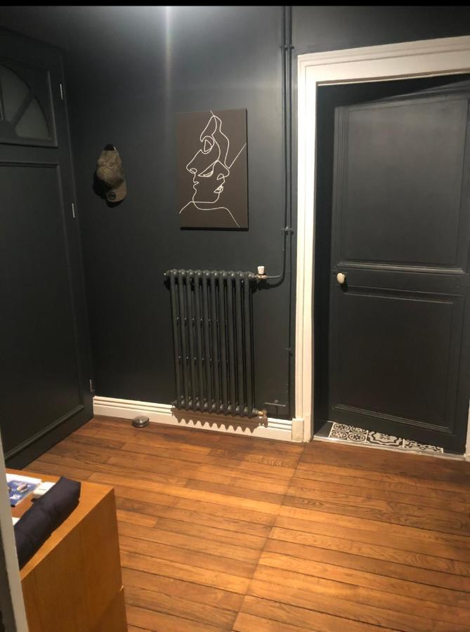 Appartement De Charme En Plein Coeur De Nevers Esterno foto